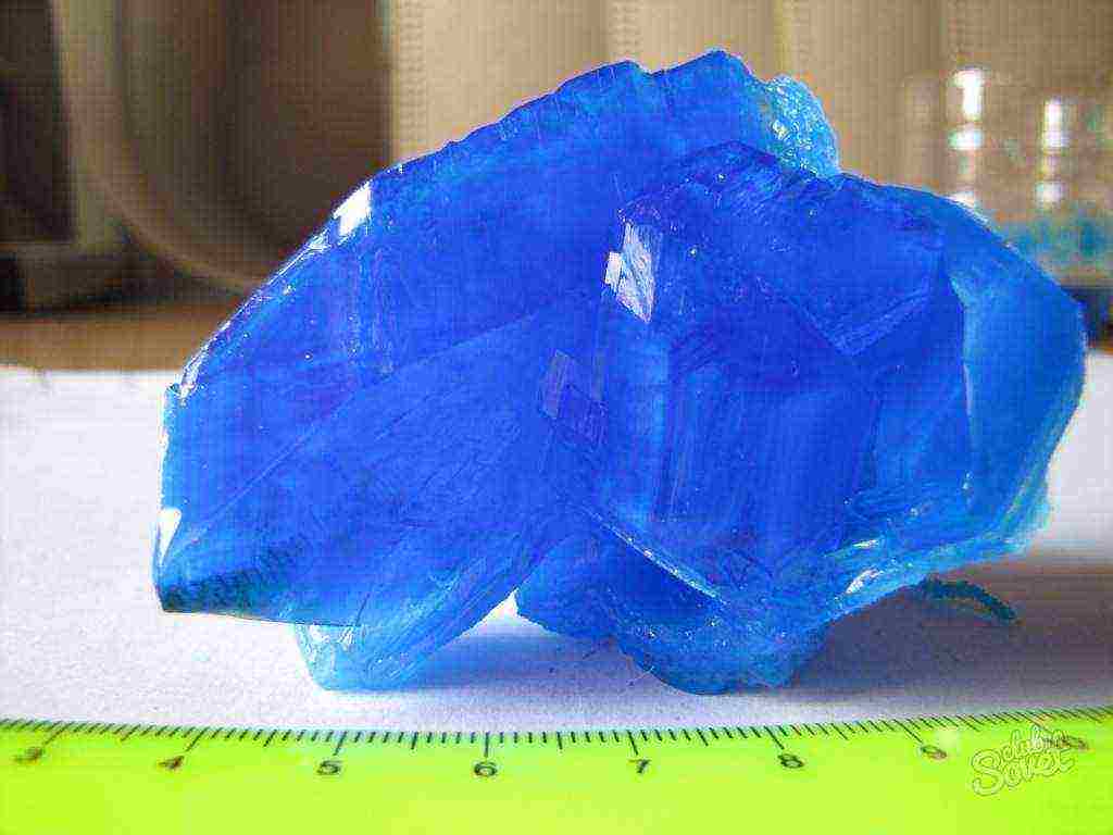 how to properly grow crystals from copper sulfate