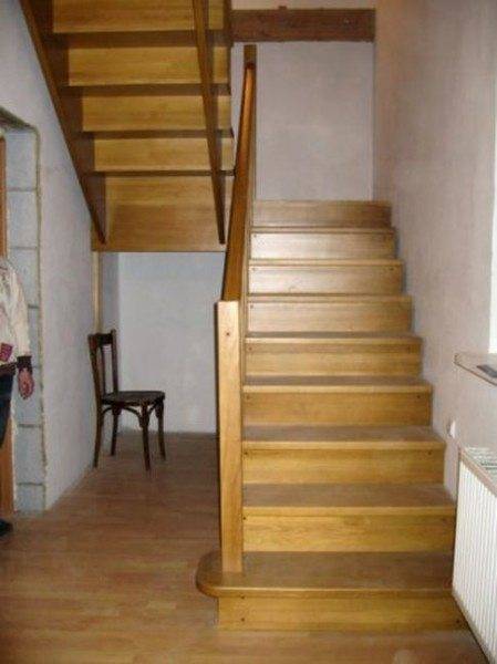 Kétlépcsős lépcső