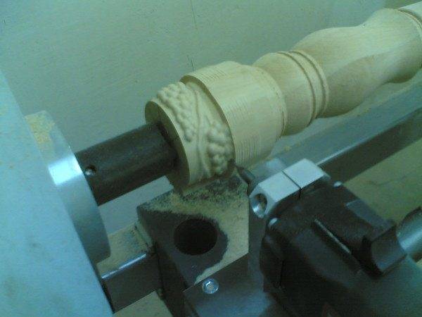 Making a curly baluster on a milling machine