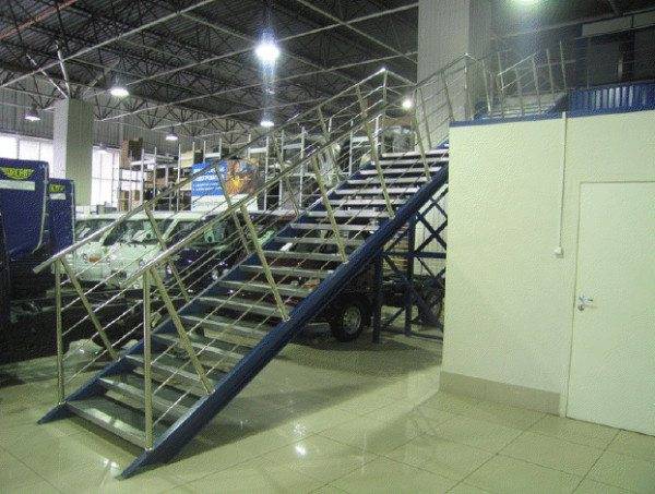 Industrial ladders are made from the most durable and wear-resistant materials.