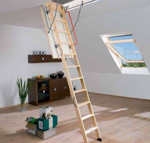 In the photo, the finished folding ladder made of wood.