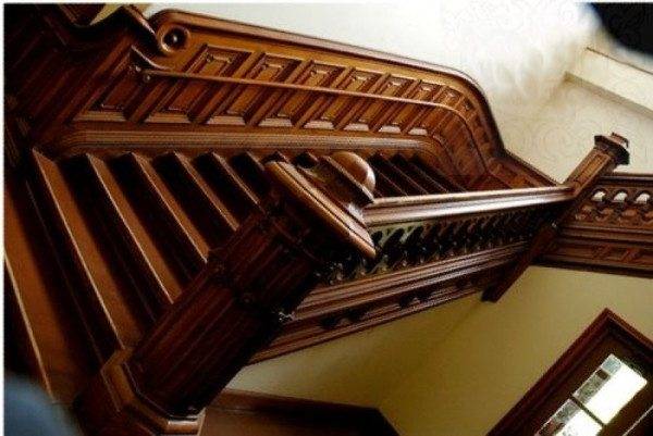 A korlát határozza meg a lépcső általános szépségét.