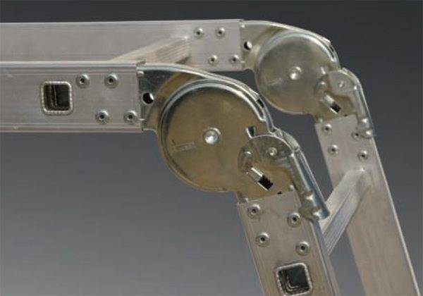 Hinges for product versatility.