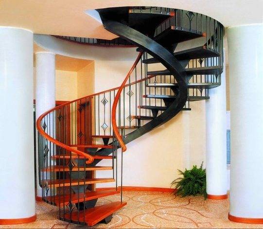Projects of stairs to the second floor - choose the type, size, material