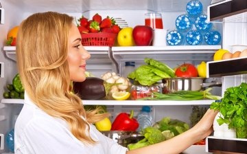 Ételek tárolása hűtőszekrényben