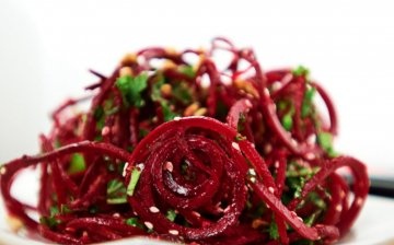 The use of raw beets in cooking + recipes