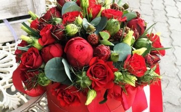 What flowers are suitable for making bouquets as a gift