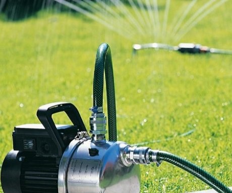 Which pump is better to choose for a summer residence