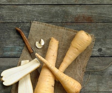The use of parsnips in traditional medicine